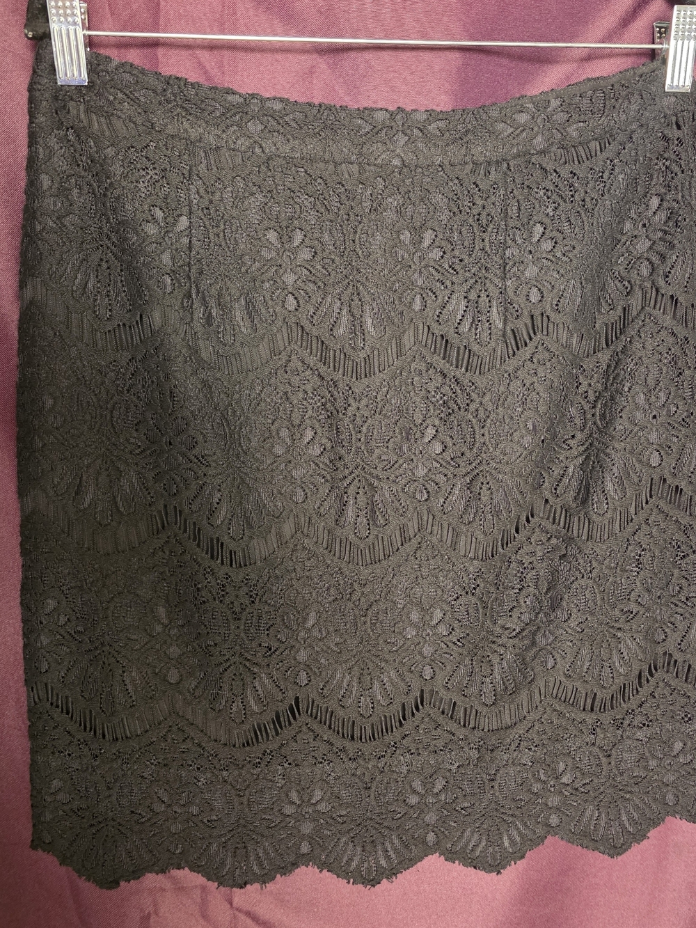 Halogen brand black lace skirt with floral and geometric embroidery, size 8. Exc
